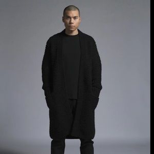 WINGS and HORNS chunky cable knit sweater 100% Peruvian wool